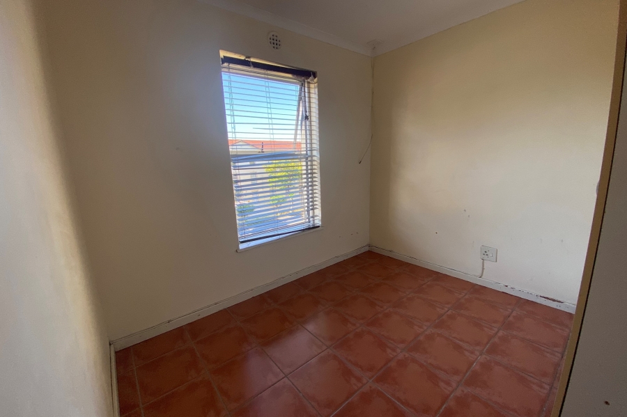 2 Bedroom Property for Sale in Ottery Western Cape